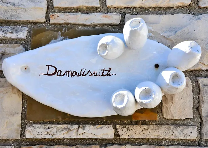 度假居 Damavi 3 *